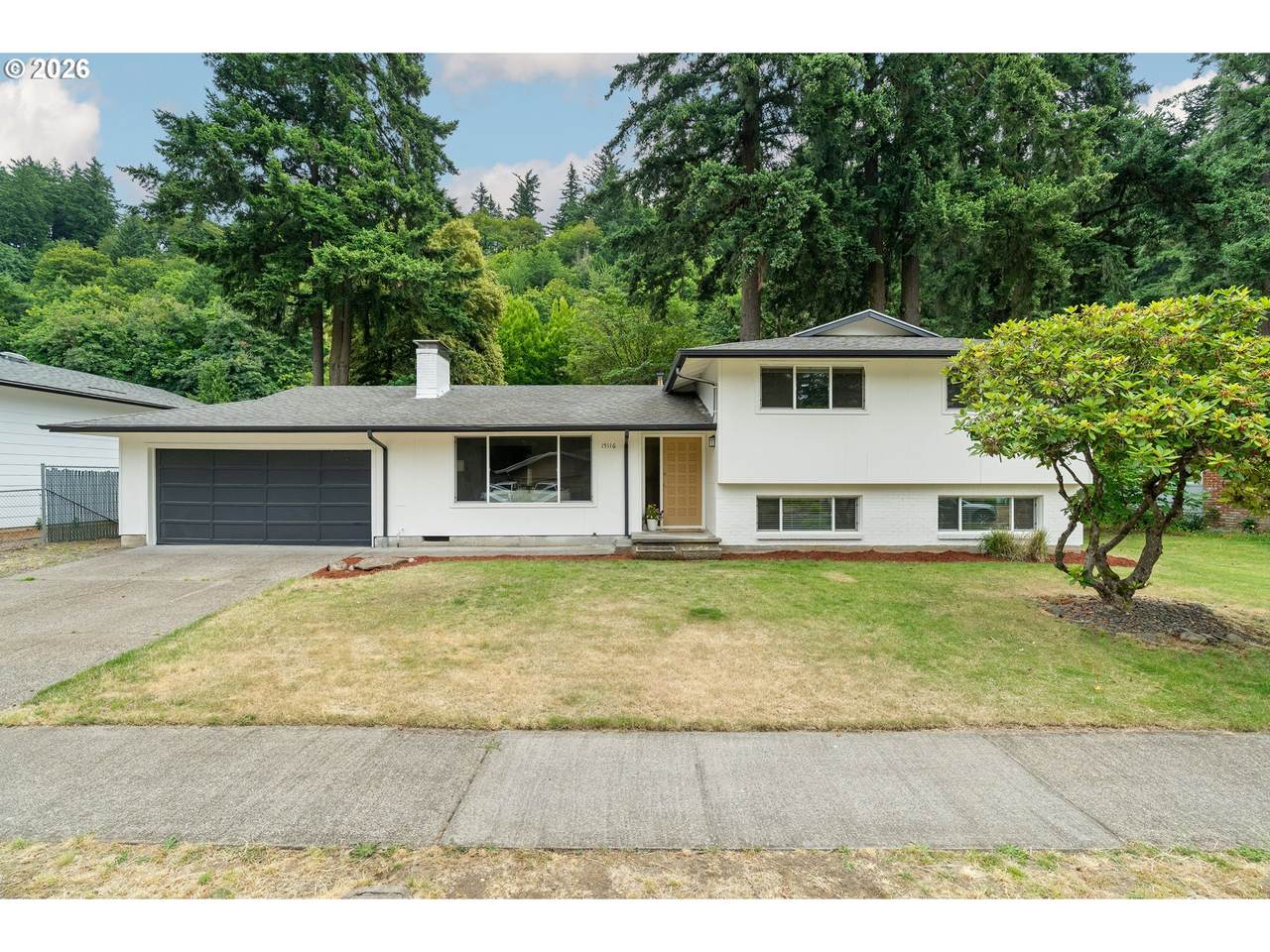 15116 Gladstone Dr - Photo 1