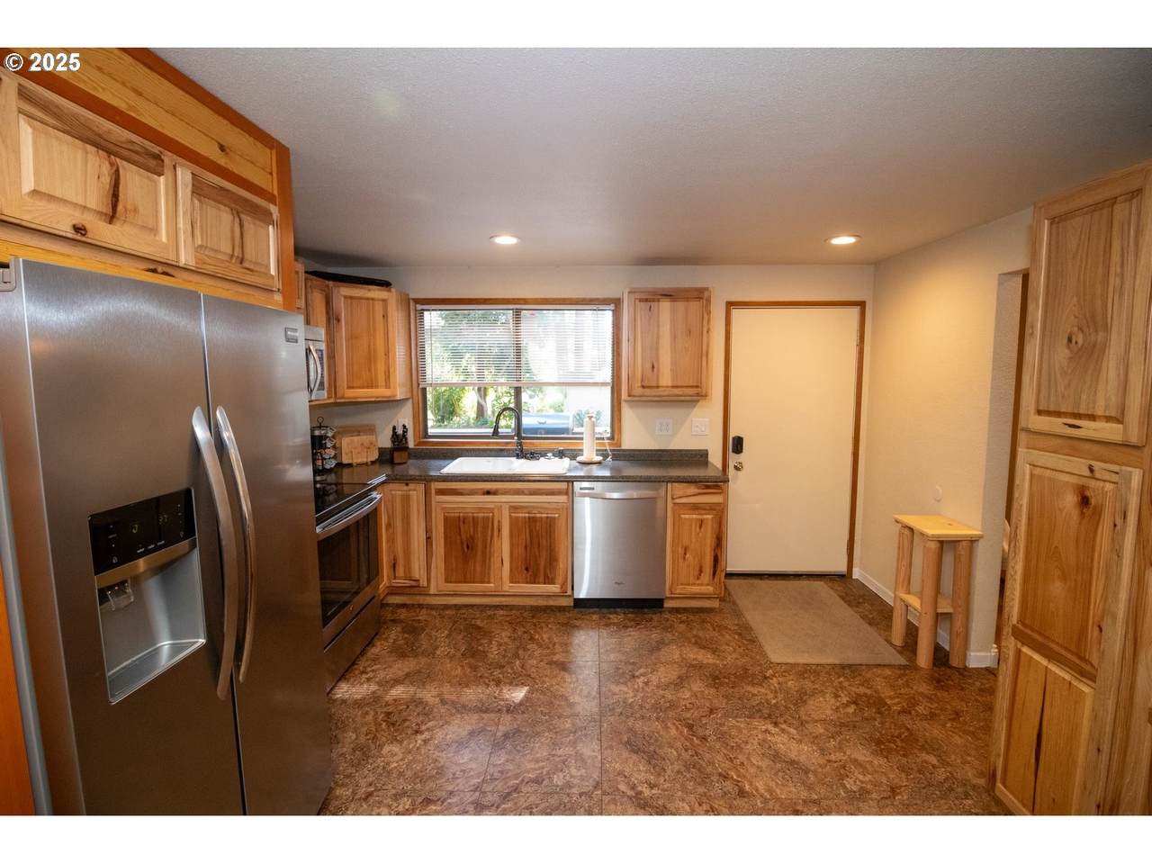 https://bt-photos.global.ssl.fastly.net/portland/1280_boomver_1_506077515-2.jpg