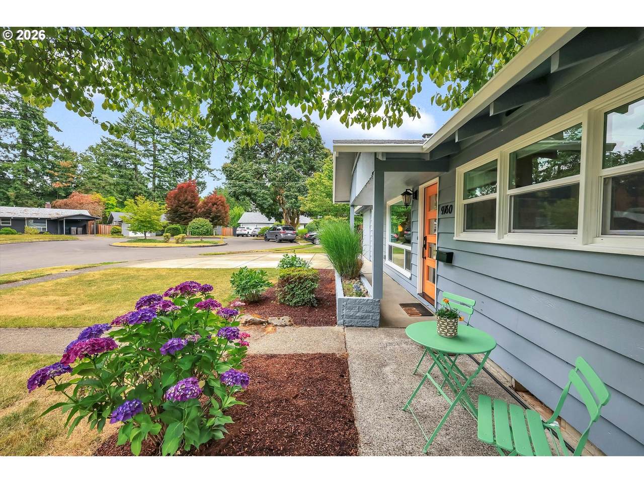 https://bt-photos.global.ssl.fastly.net/portland/1280_boomver_1_507059961-2.jpg