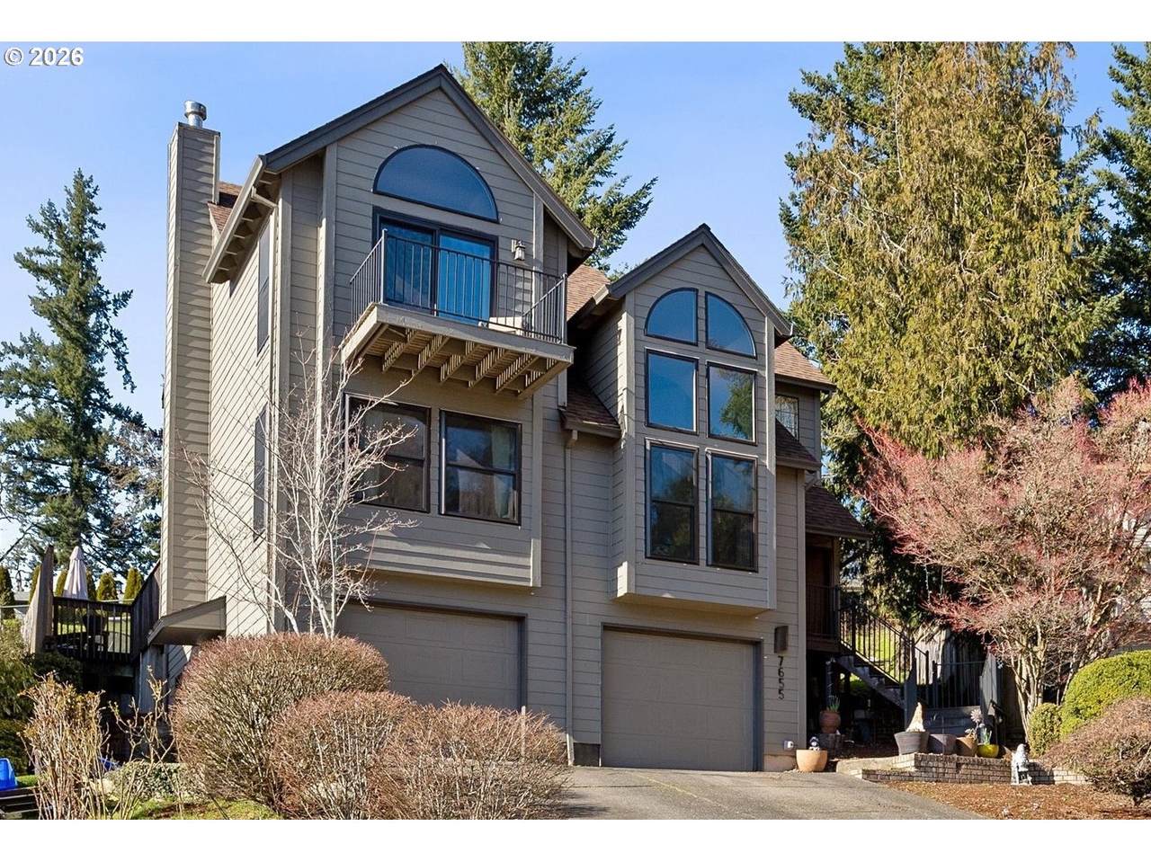 7655 Ridgewood Dr - Photo 1