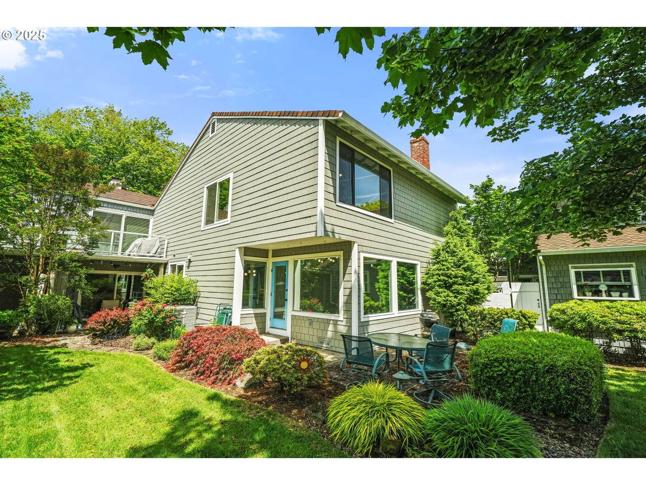 570 Hayden Bay Dr - Photo 1