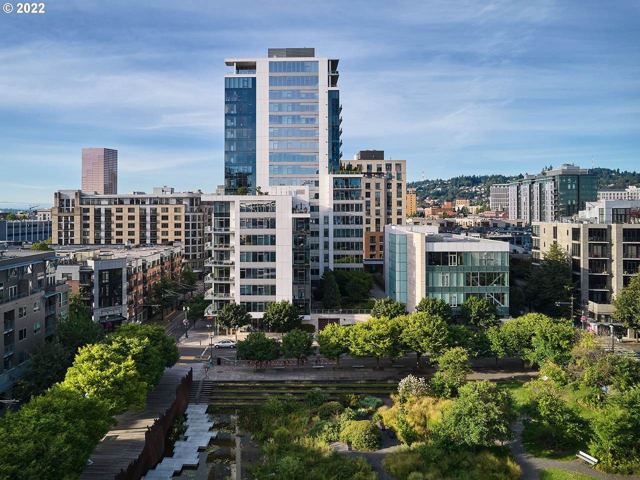 1001 Lovejoy St - Photo 1