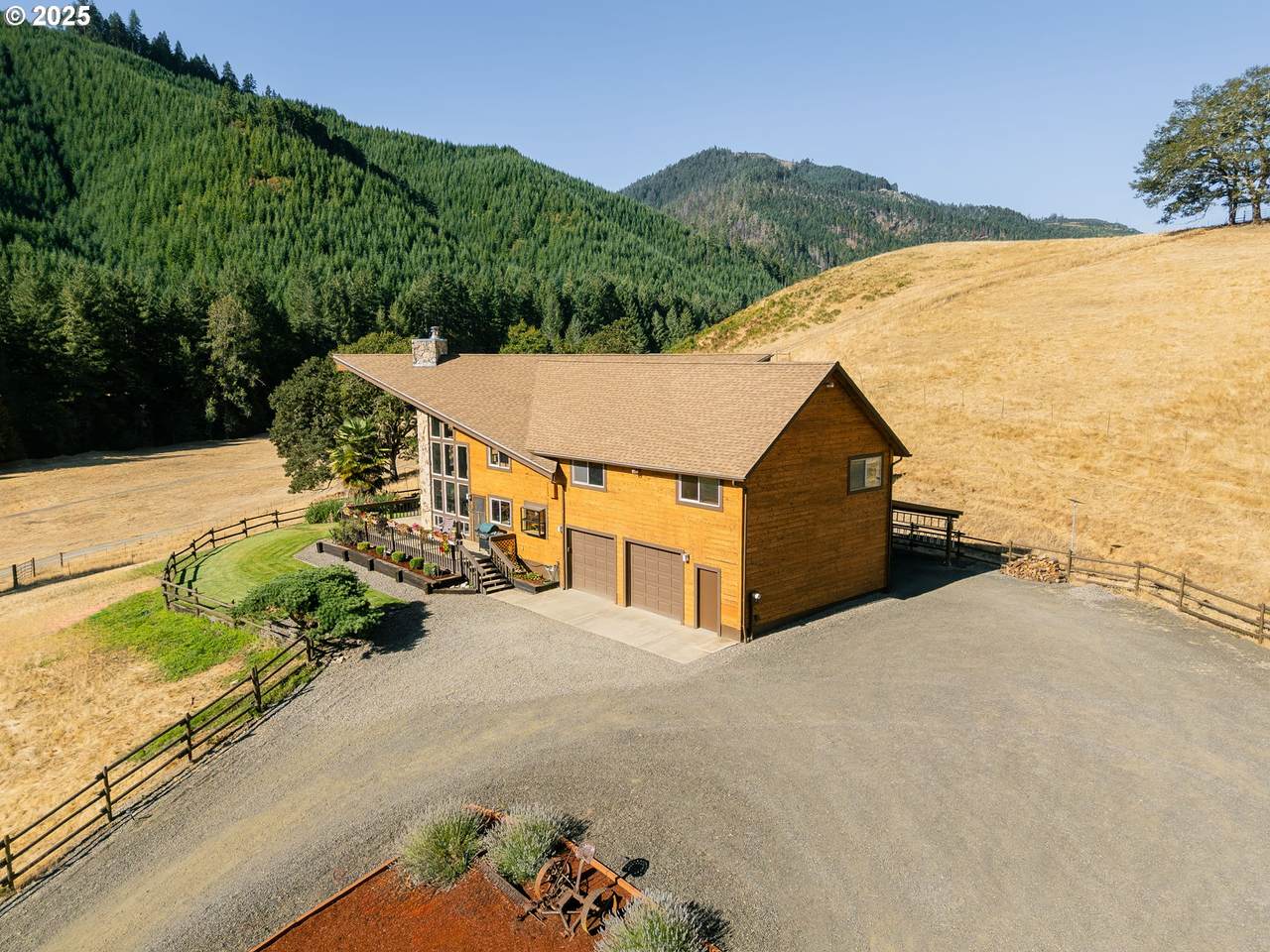 https://bt-photos.global.ssl.fastly.net/portland/1280_boomver_1_512551652-2.jpg