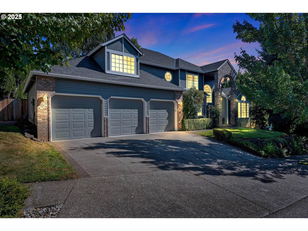 2250 River Heights Cir - Photo 1