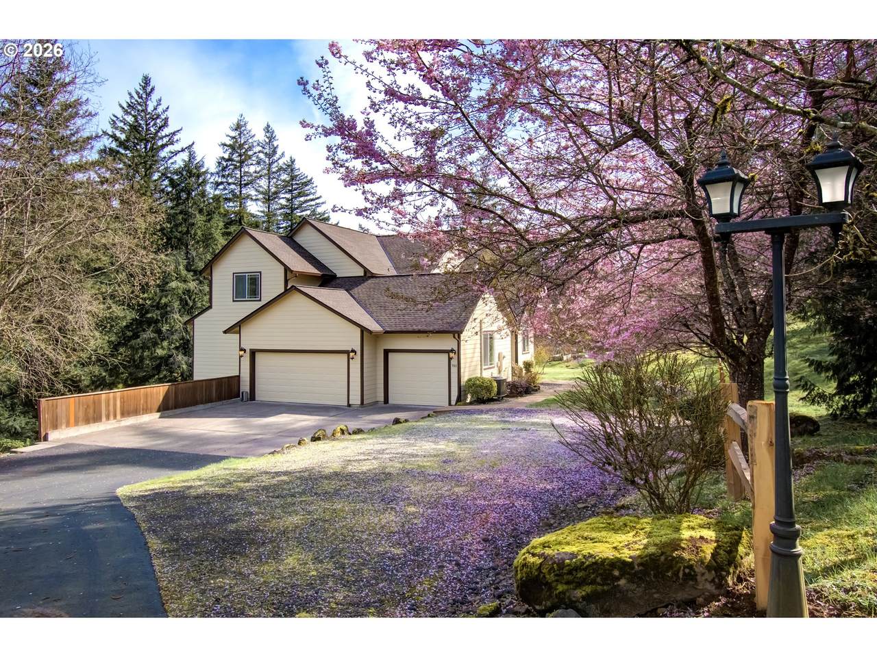702 367TH Ave - Photo 1