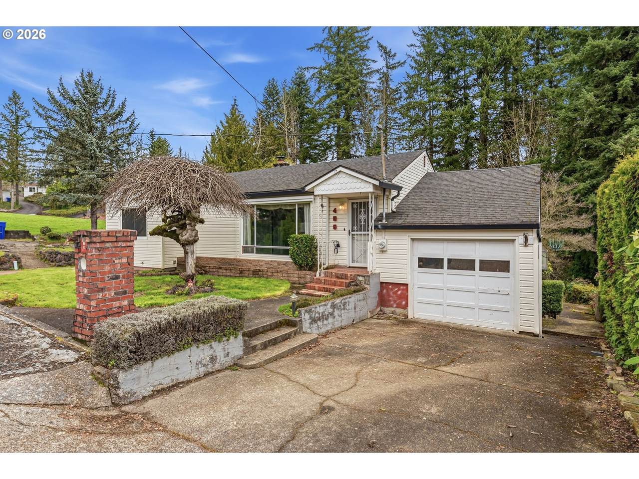 406 19TH Ave - Photo 1