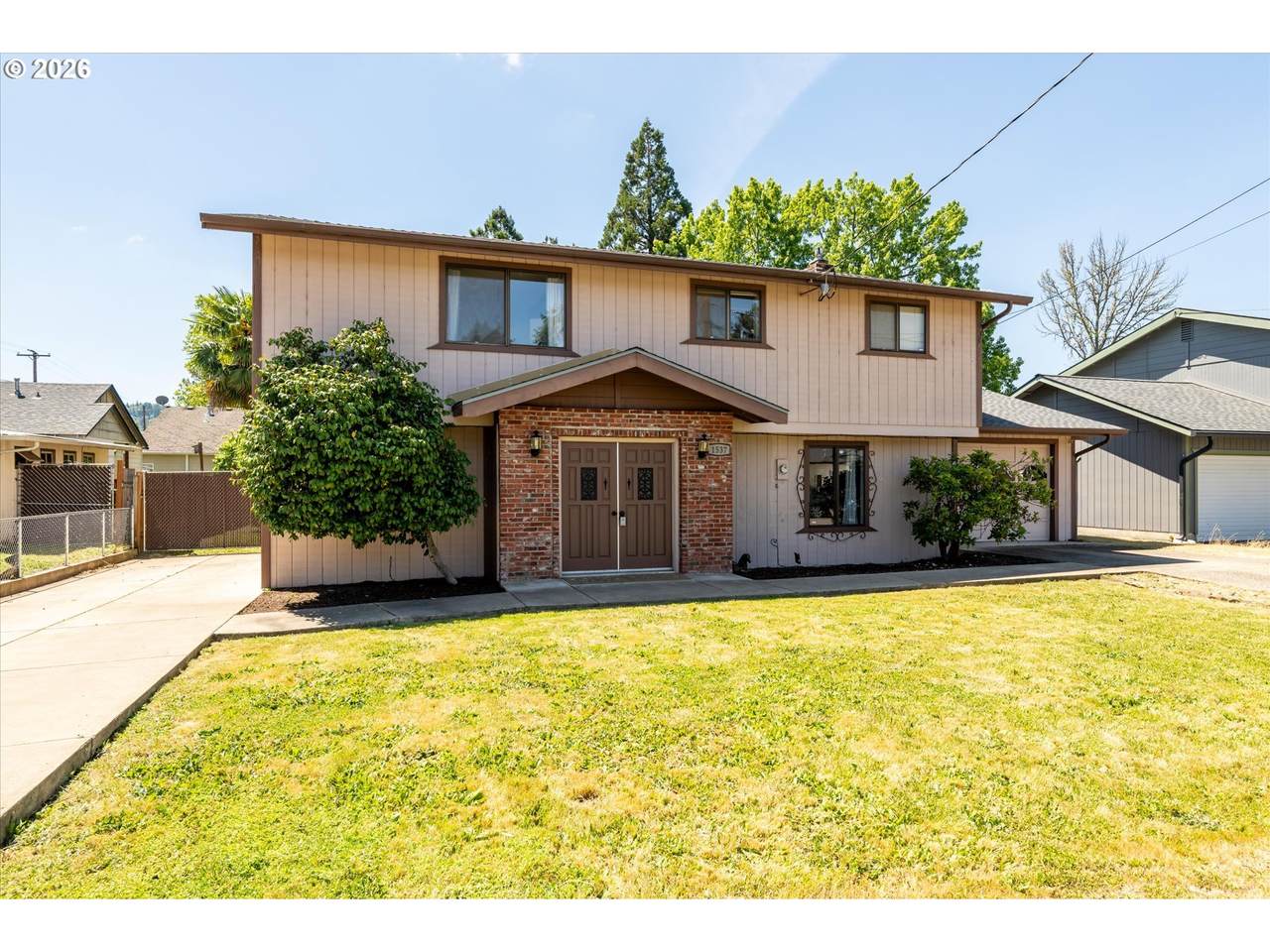 1537 Rachel Ave - Photo 1