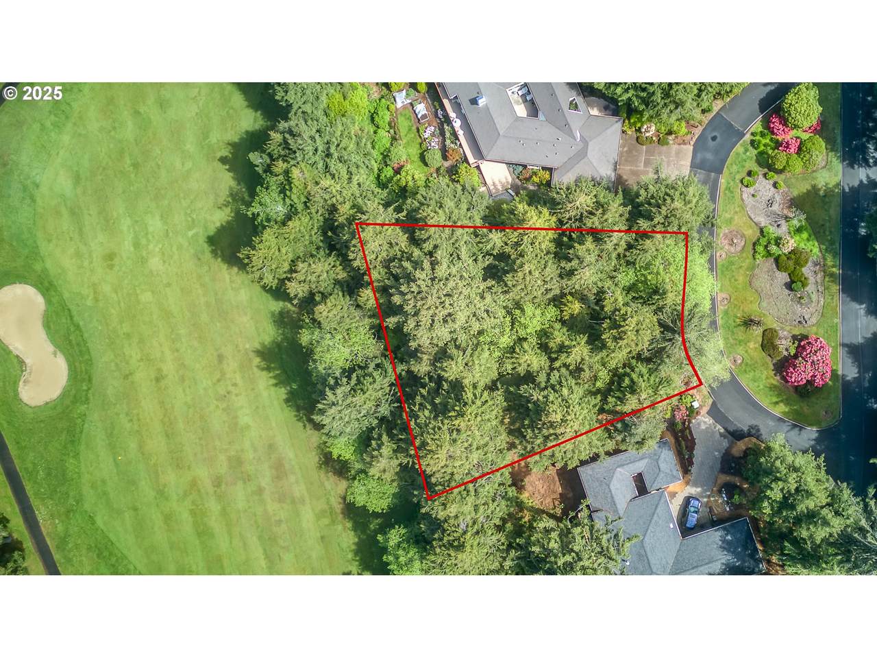 542 Fairway Dr - Photo 1