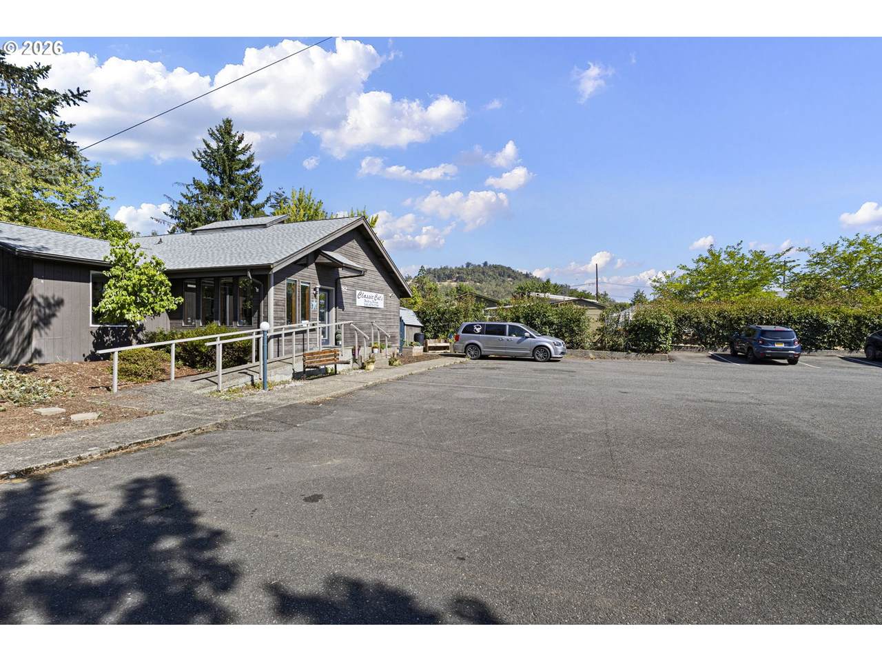 https://bt-photos.global.ssl.fastly.net/portland/1280_boomver_1_516518942-2.jpg