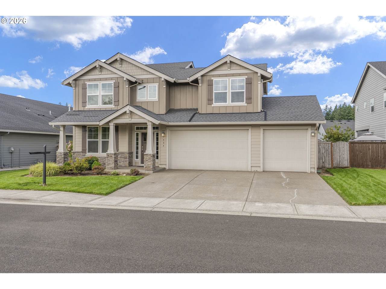 7904 181ST Ave - Photo 1