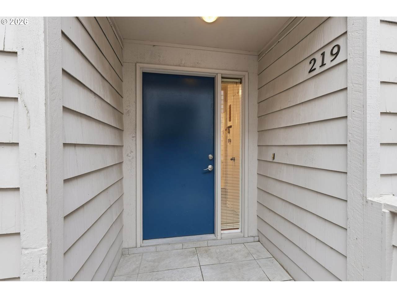 219 Cervantes - Photo 1