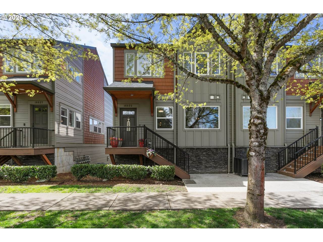 16823 Champion Way - Photo 1