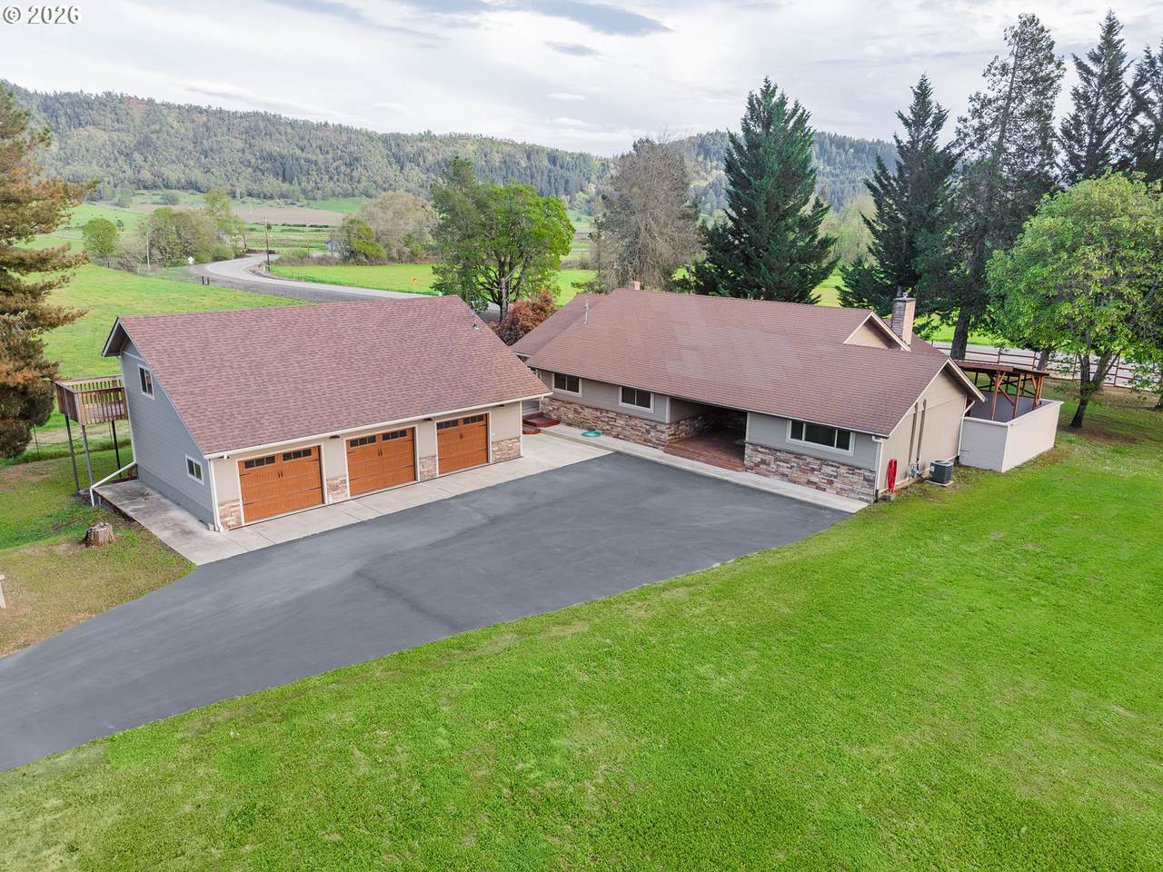 8160 Lookingglass Rd - Photo 1