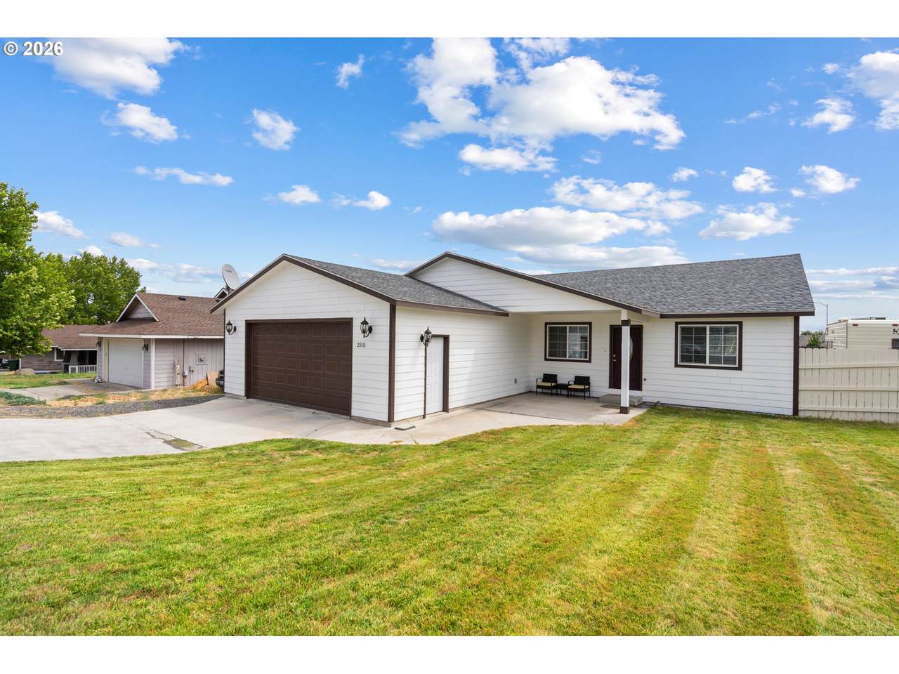 2511 Curlew St - Photo 1