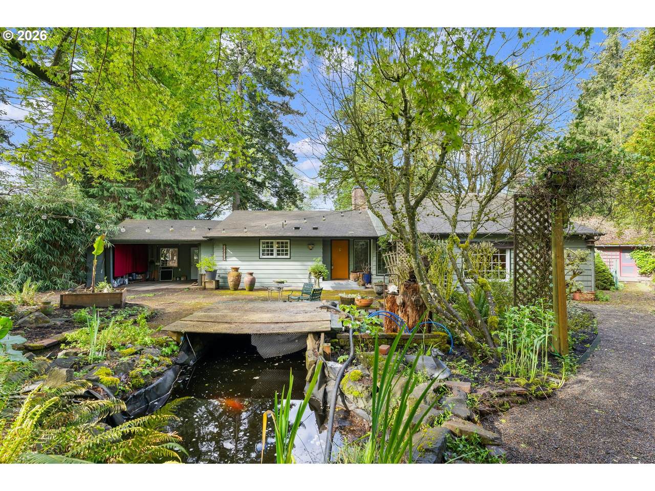 https://bt-photos.global.ssl.fastly.net/portland/1280_boomver_1_518995781-2.jpg