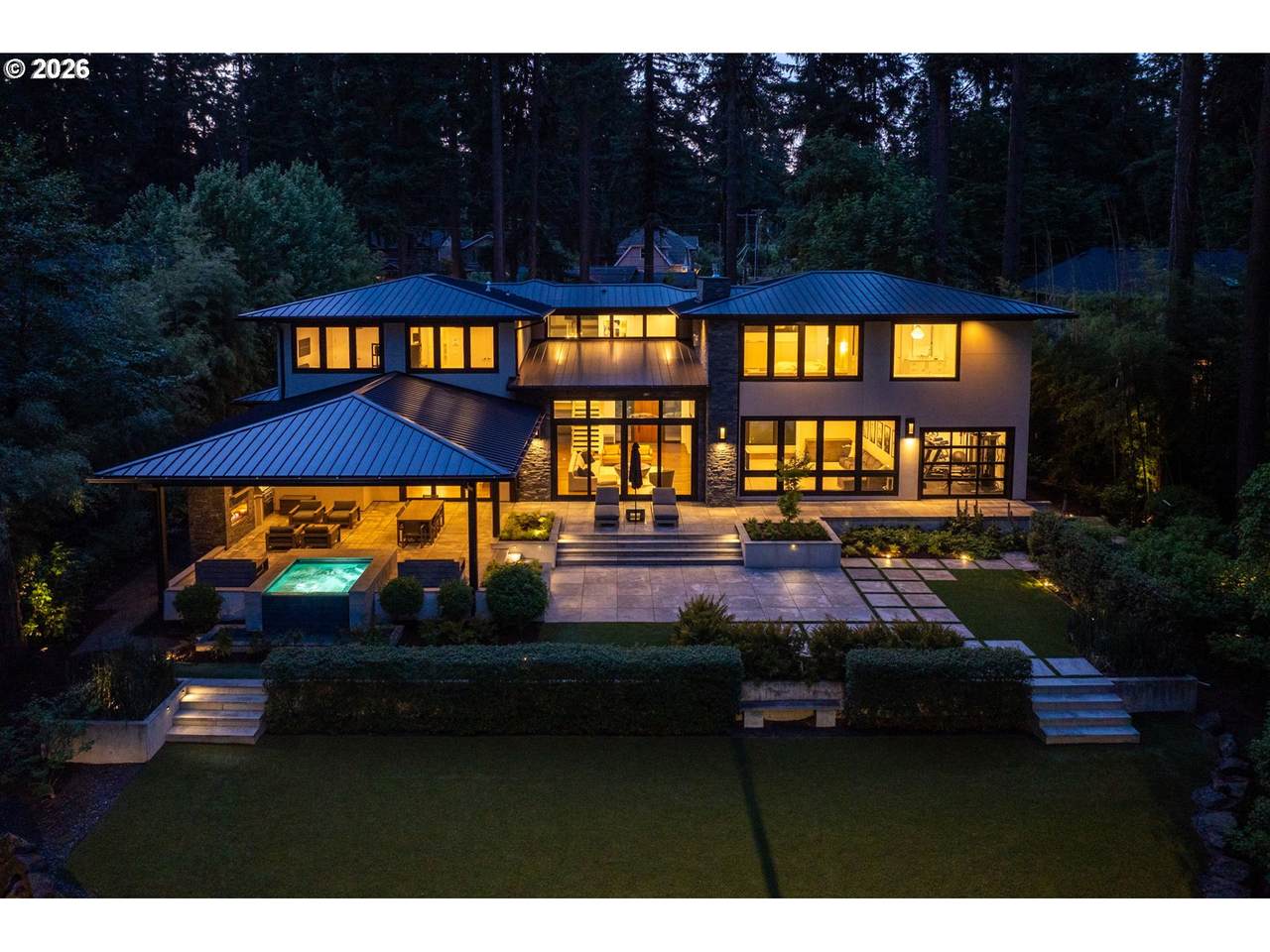 https://bt-photos.global.ssl.fastly.net/portland/1280_boomver_1_519355717-2.jpg