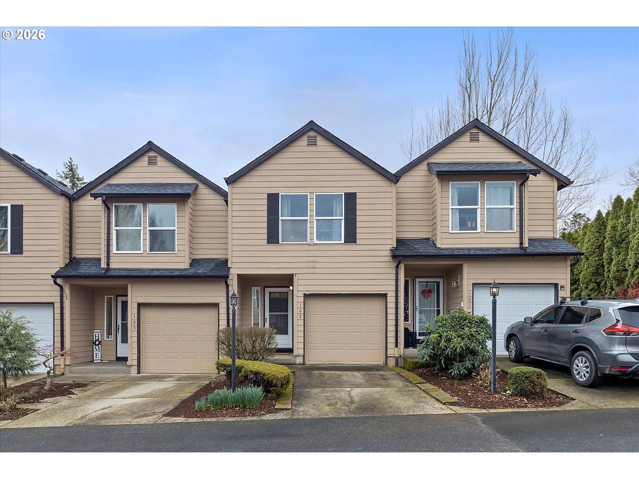 13949 Beavercreek Rd - Photo 1