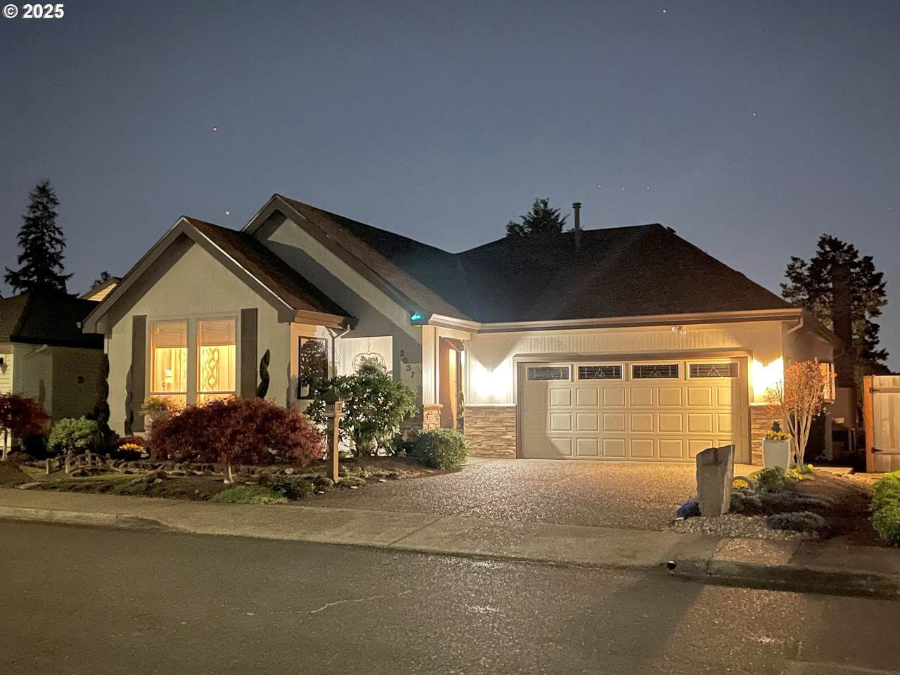 2037 158TH Pl - Photo 1