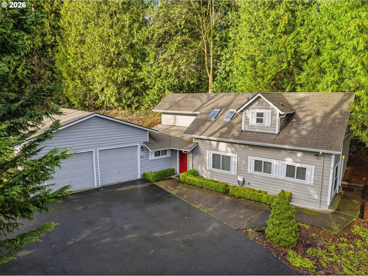 133 Beacon Hill Dr - Photo 1