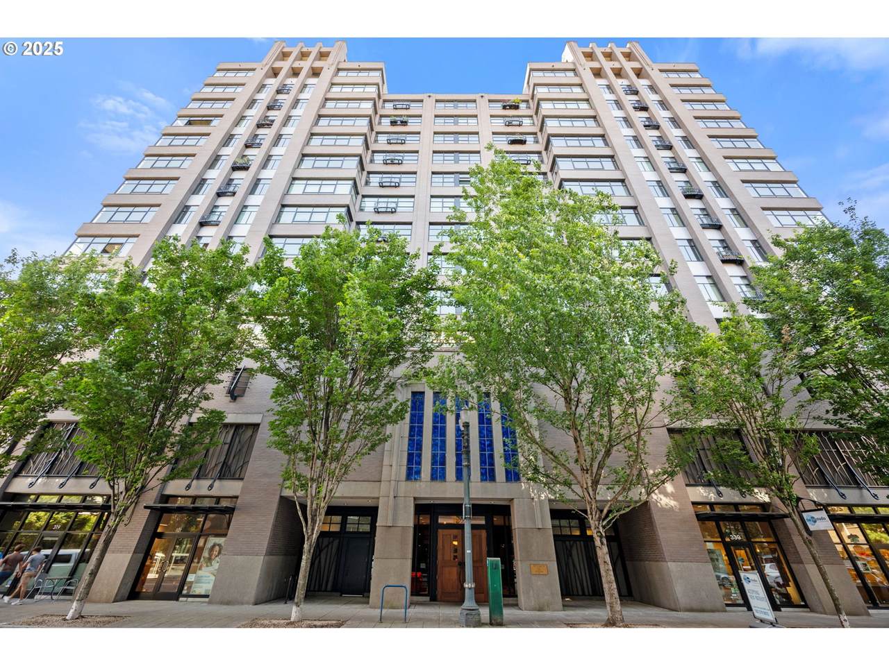 333 9TH Ave - Photo 1