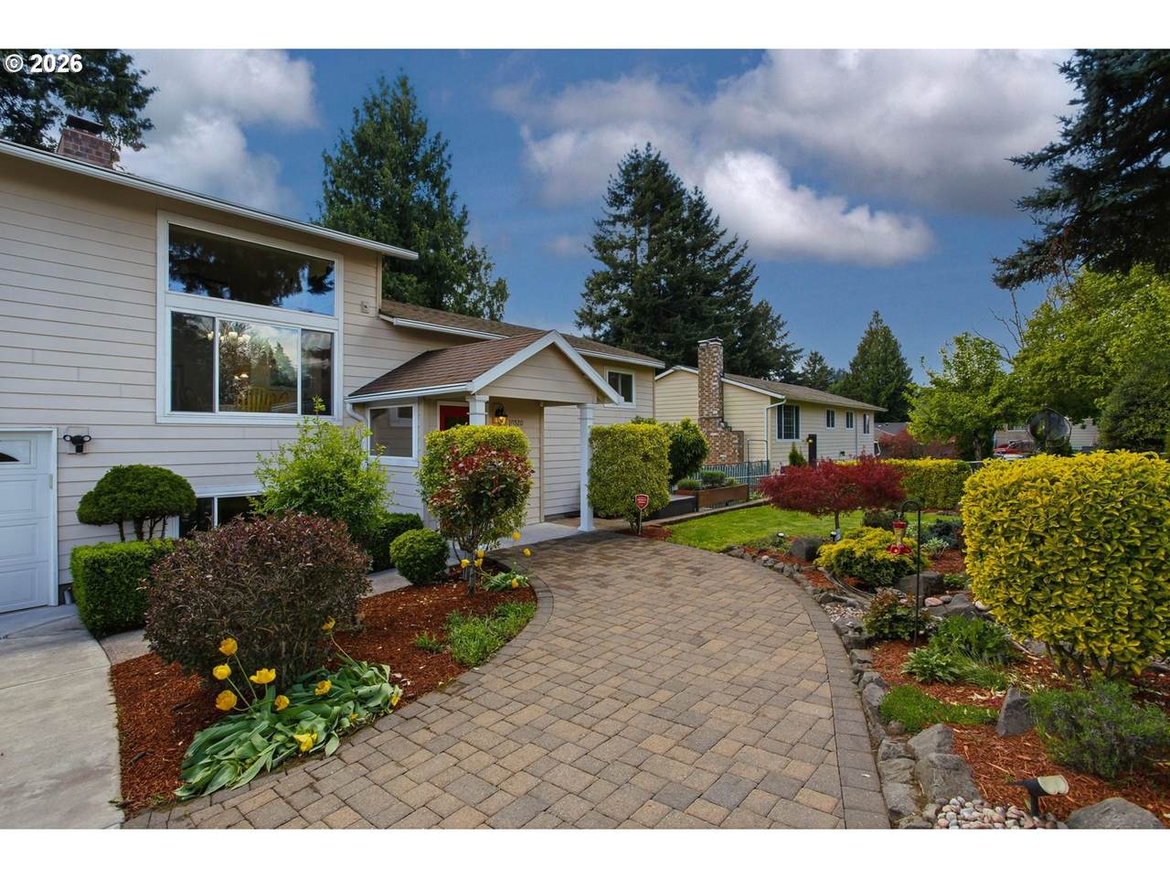 https://bt-photos.global.ssl.fastly.net/portland/1280_boomver_1_524991821-2.jpg
