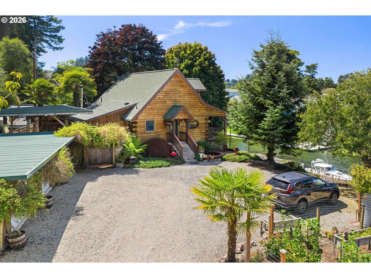 https://bt-photos.global.ssl.fastly.net/portland/1280_boomver_1_526283061-2.jpg
