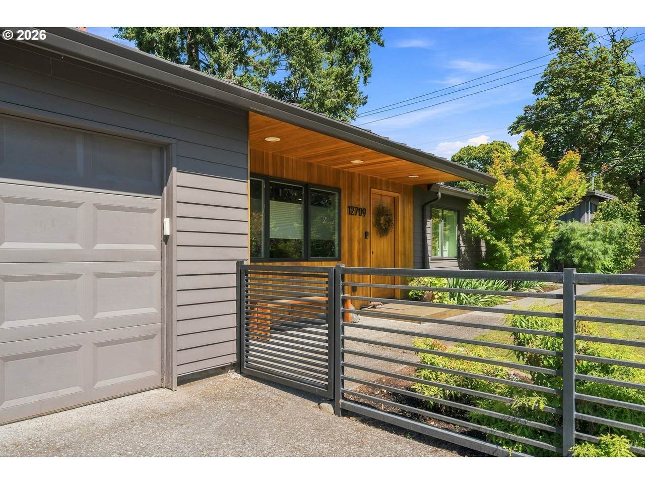 12709 Ramona St - Photo 1
