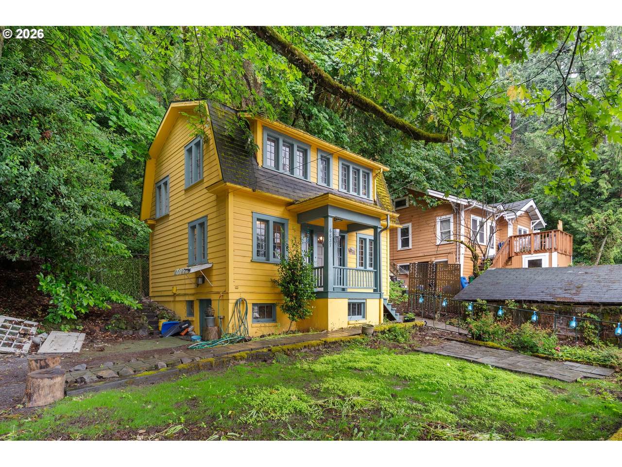 https://bt-photos.global.ssl.fastly.net/portland/1280_boomver_1_526938806-2.jpg