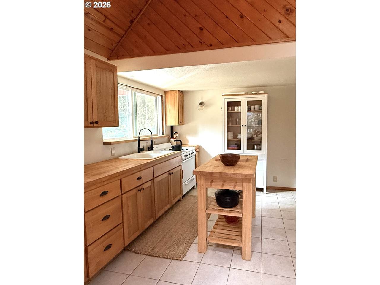 https://bt-photos.global.ssl.fastly.net/portland/1280_boomver_1_526977425-2.jpg