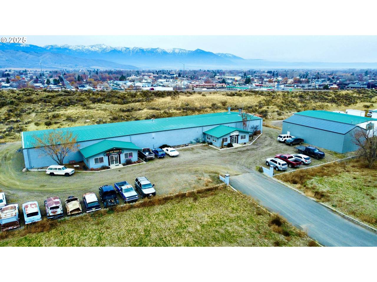 2155 Windmill Rd - Photo 1