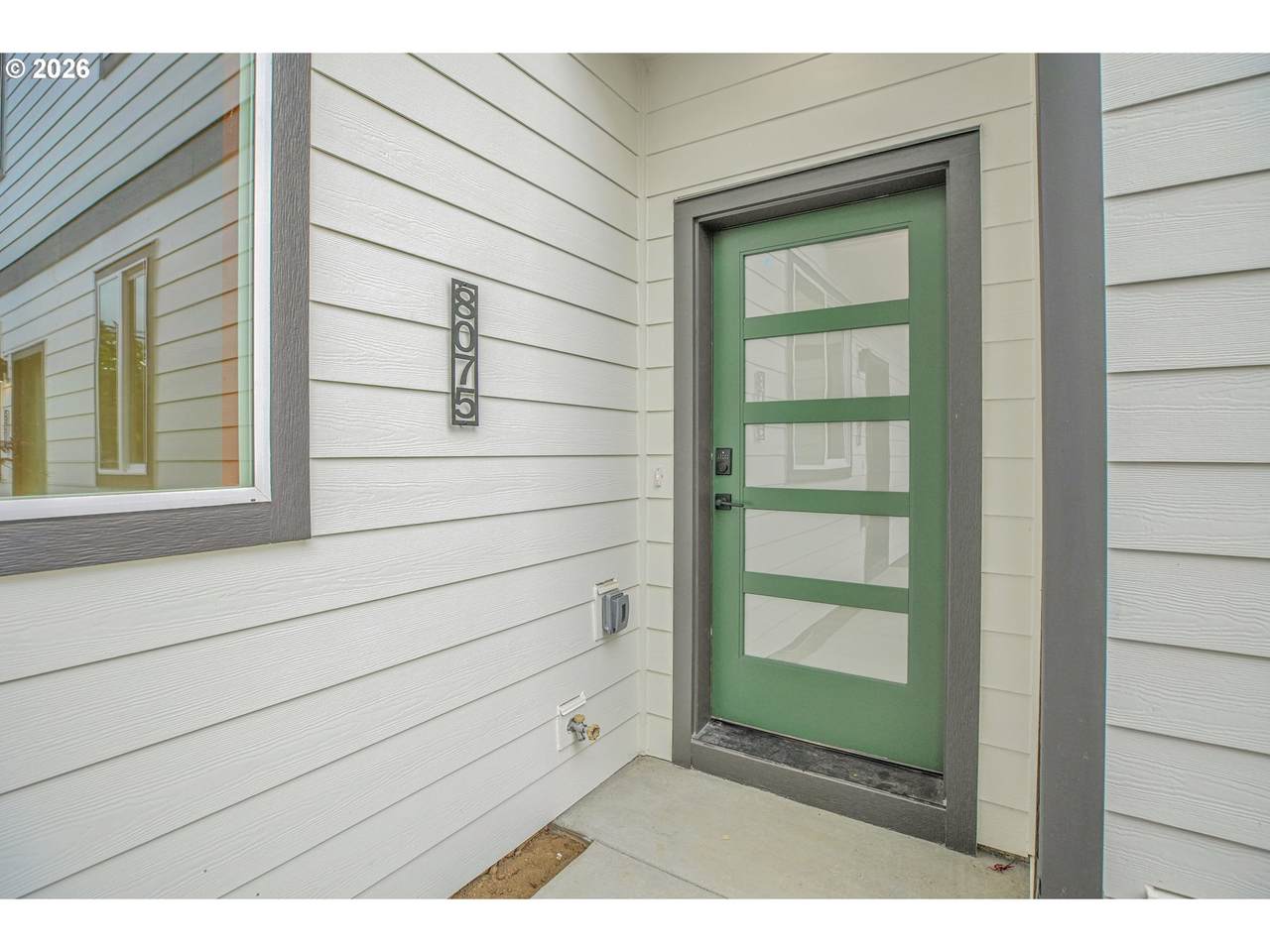 8075 Carlton St - Photo 1
