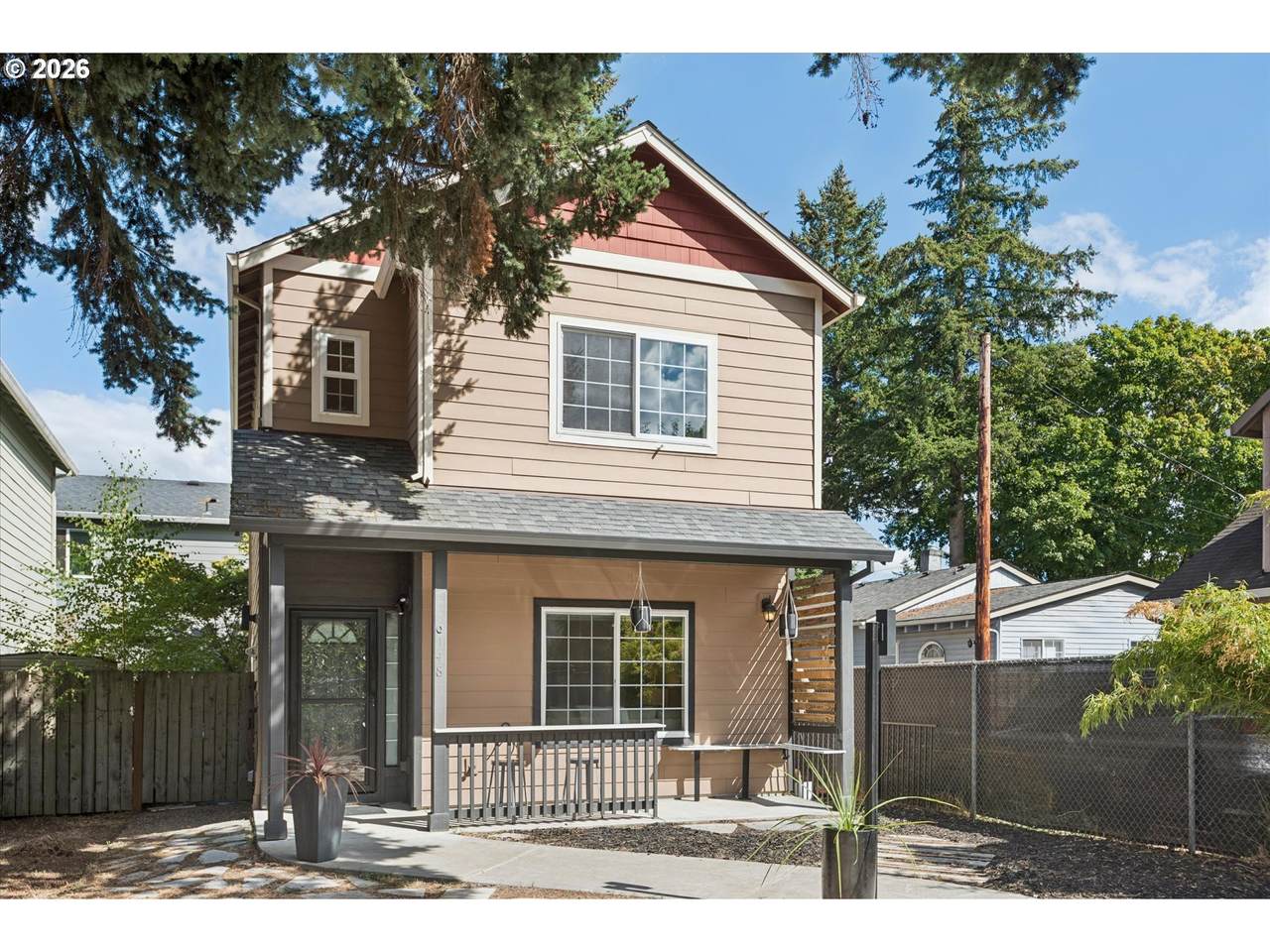 https://bt-photos.global.ssl.fastly.net/portland/1280_boomver_1_527626398-2.jpg