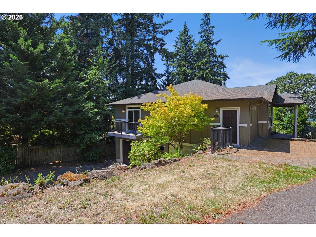 https://bt-photos.global.ssl.fastly.net/portland/1280_boomver_1_528165035-2.jpg