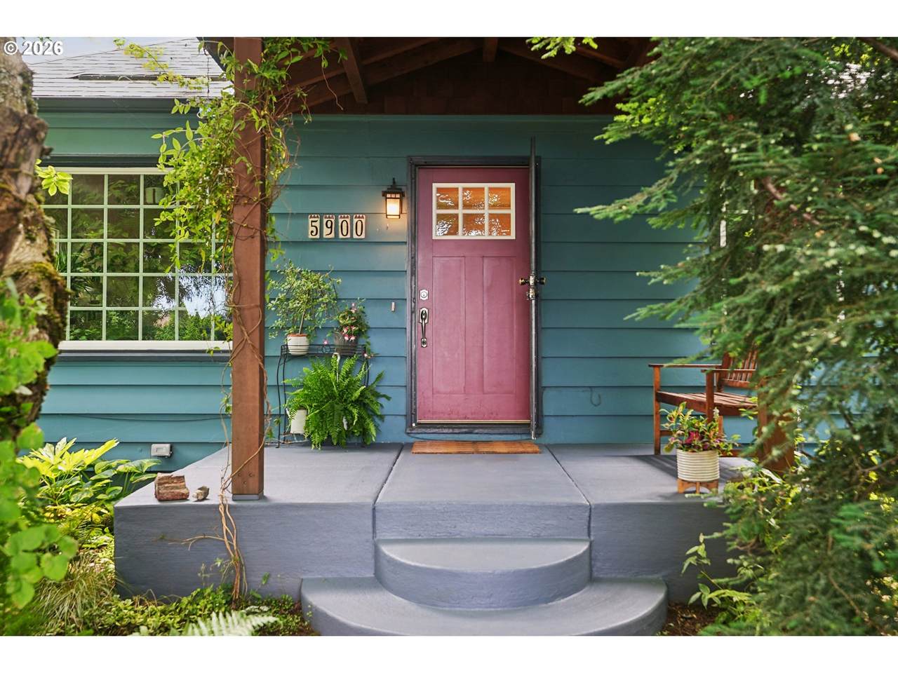 https://bt-photos.global.ssl.fastly.net/portland/1280_boomver_1_528489255-2.jpg