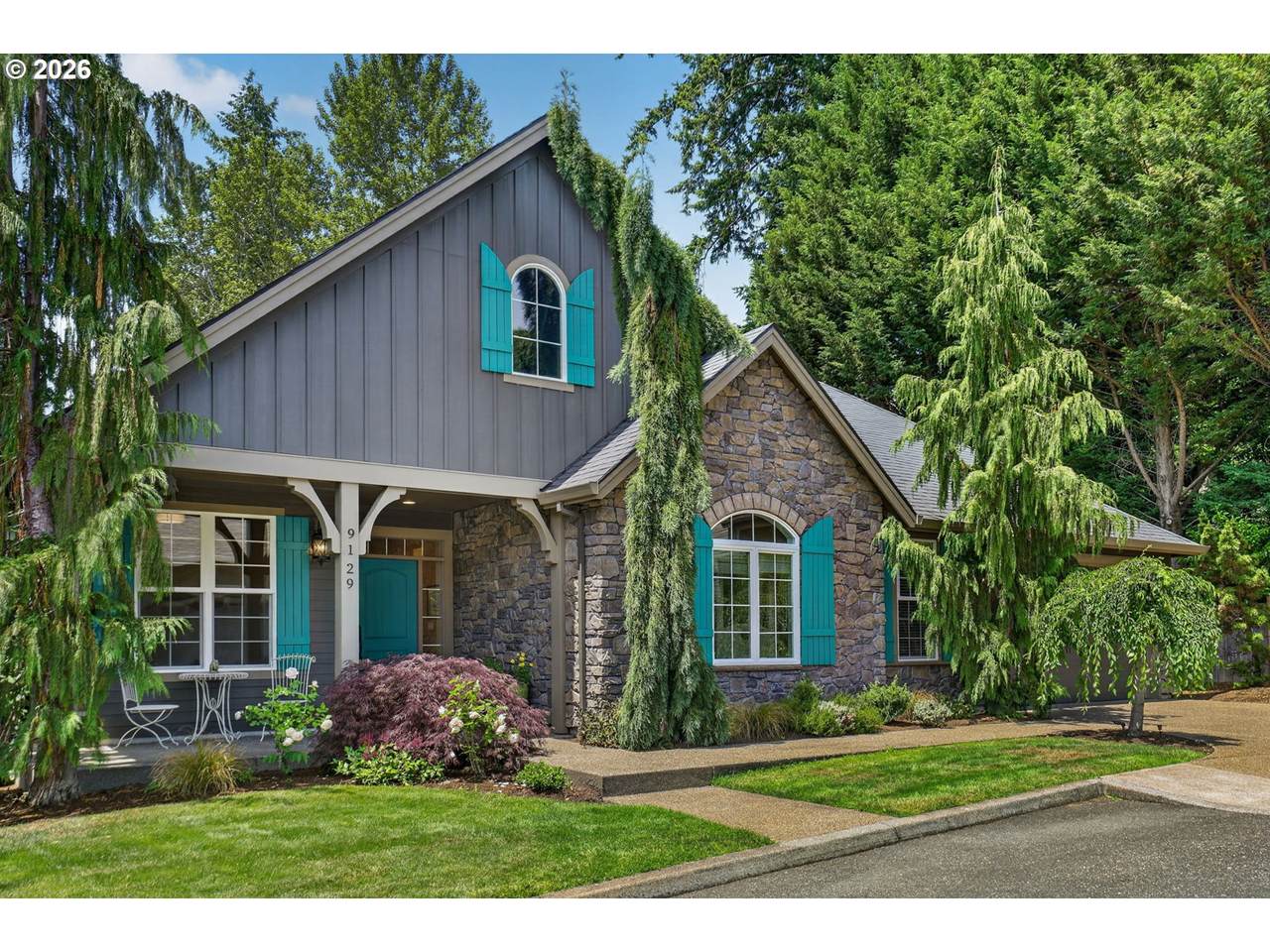 https://bt-photos.global.ssl.fastly.net/portland/1280_boomver_1_528746345-2.jpg