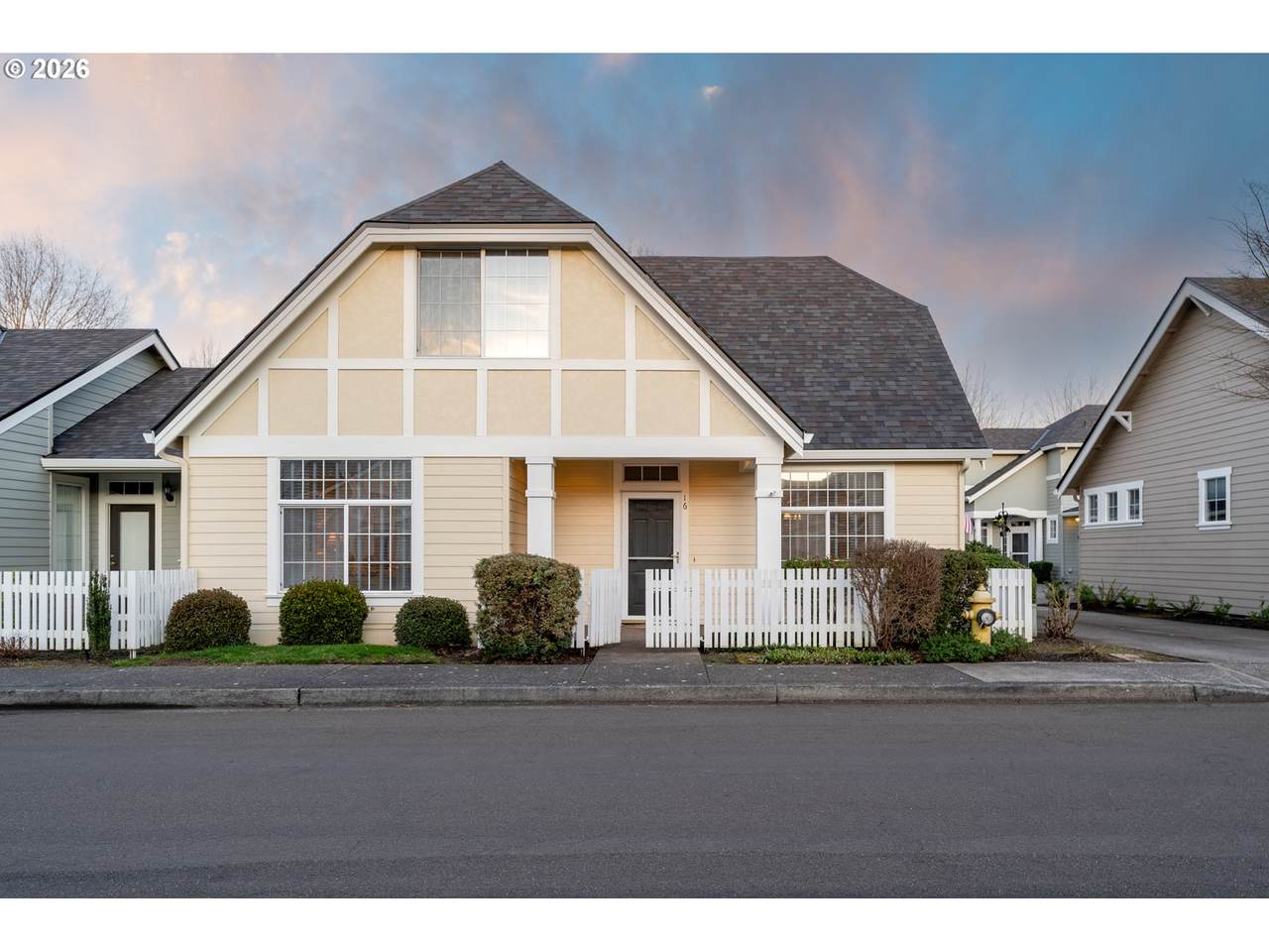 https://bt-photos.global.ssl.fastly.net/portland/1280_boomver_1_528811661-2.jpg