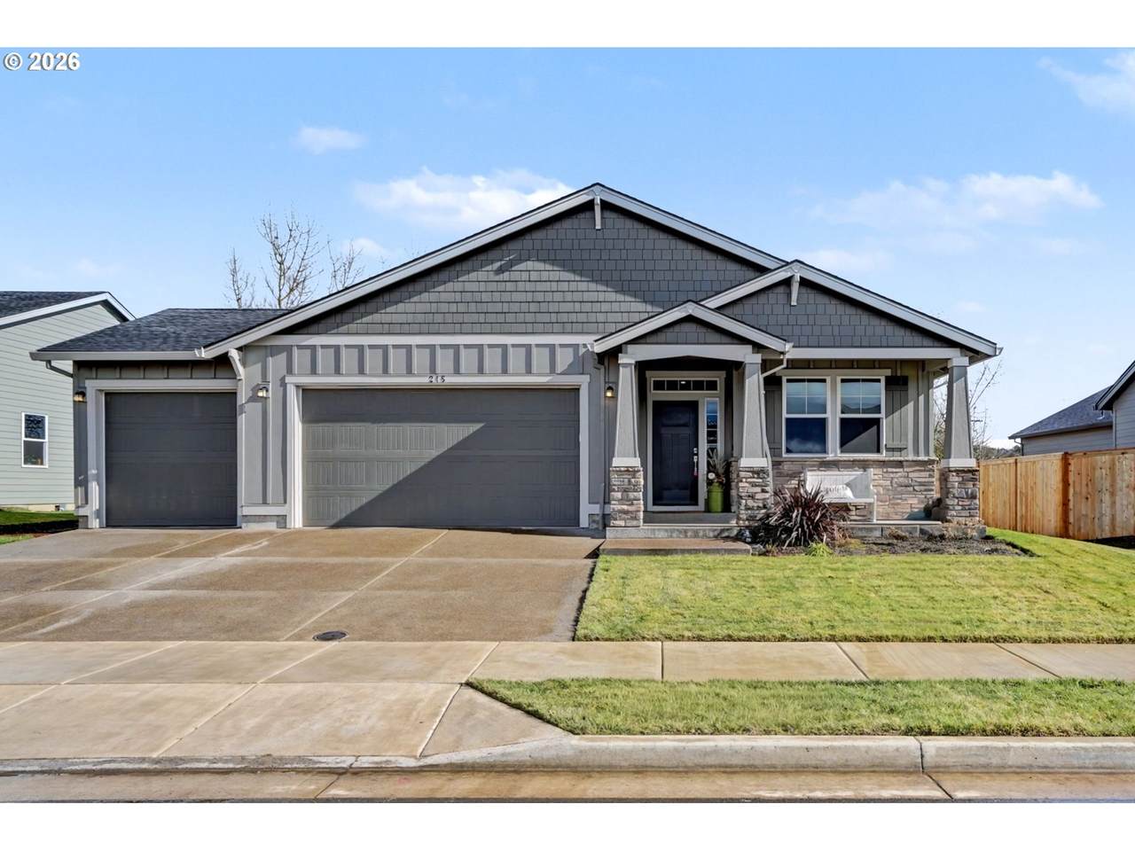 215 Walnut St - Photo 1