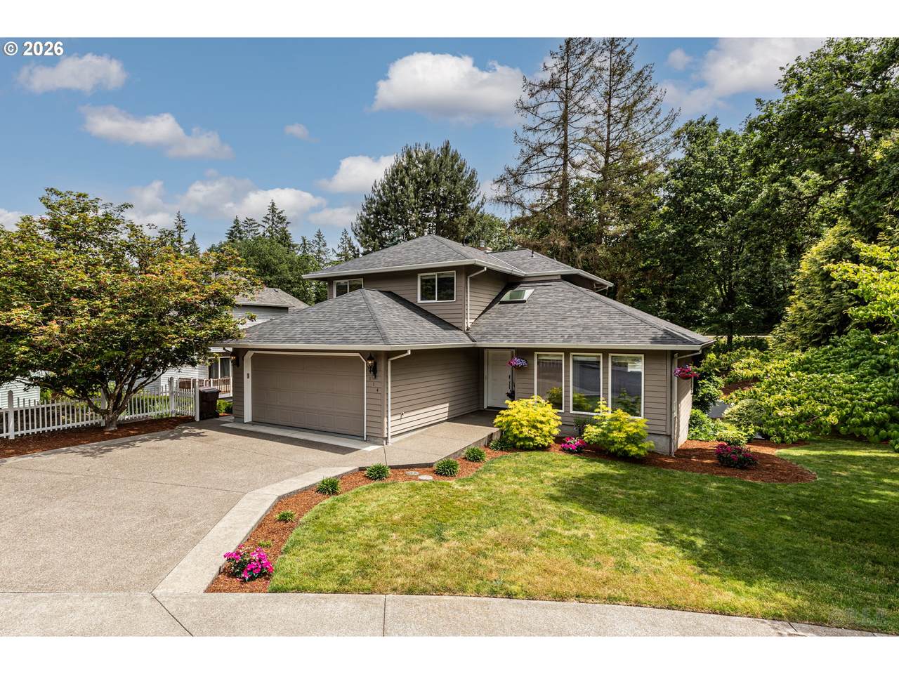114 Madrona Ct - Photo 1