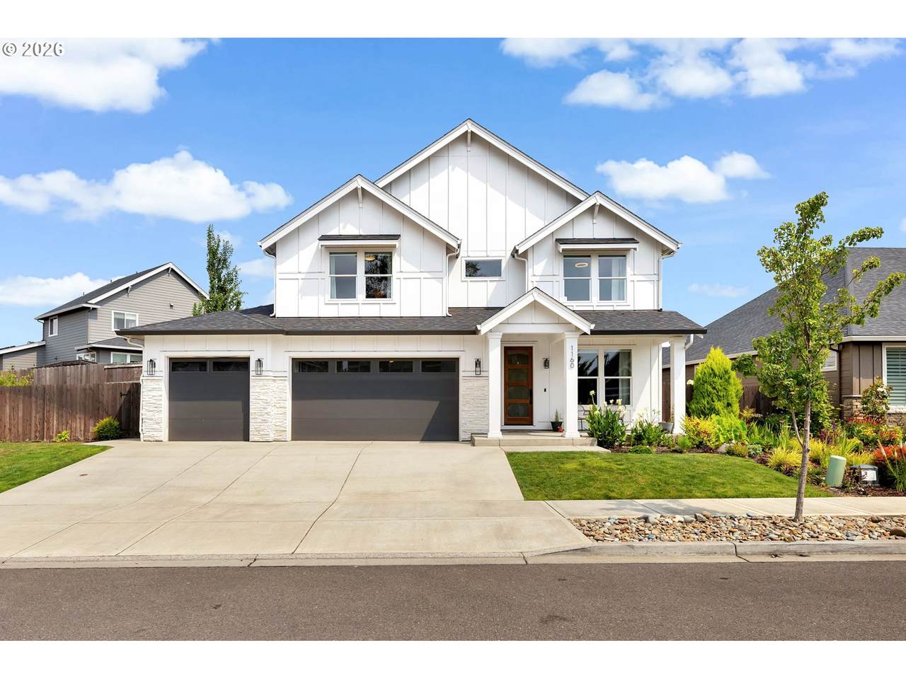 1160 Fieldcrest Dr - Photo 1