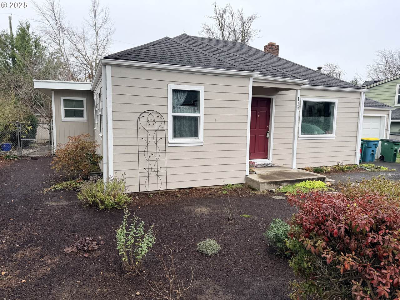 114 Maple Blvd - Photo 1