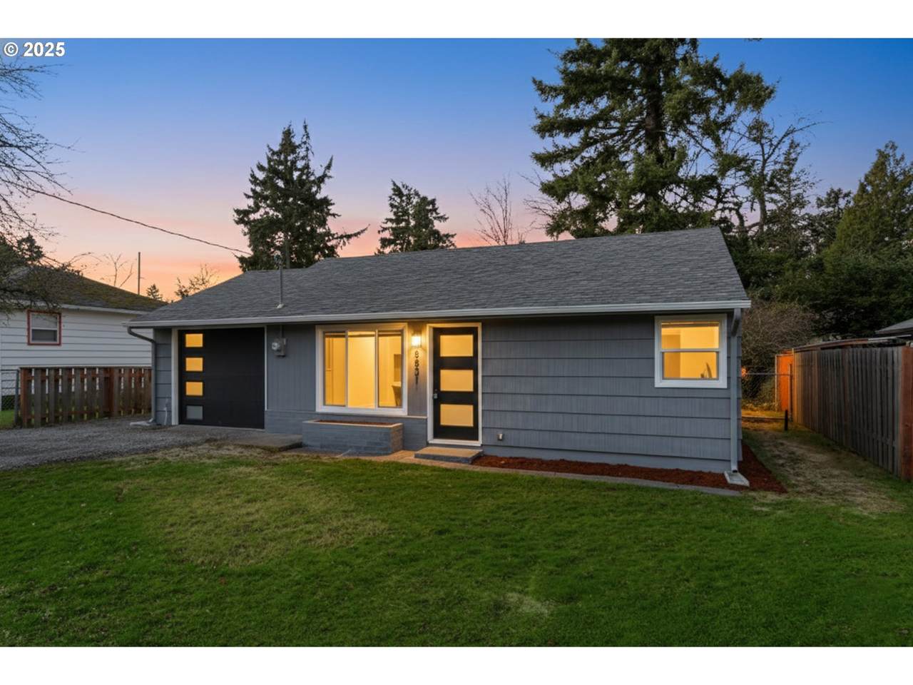 8531 88TH Ave - Photo 1