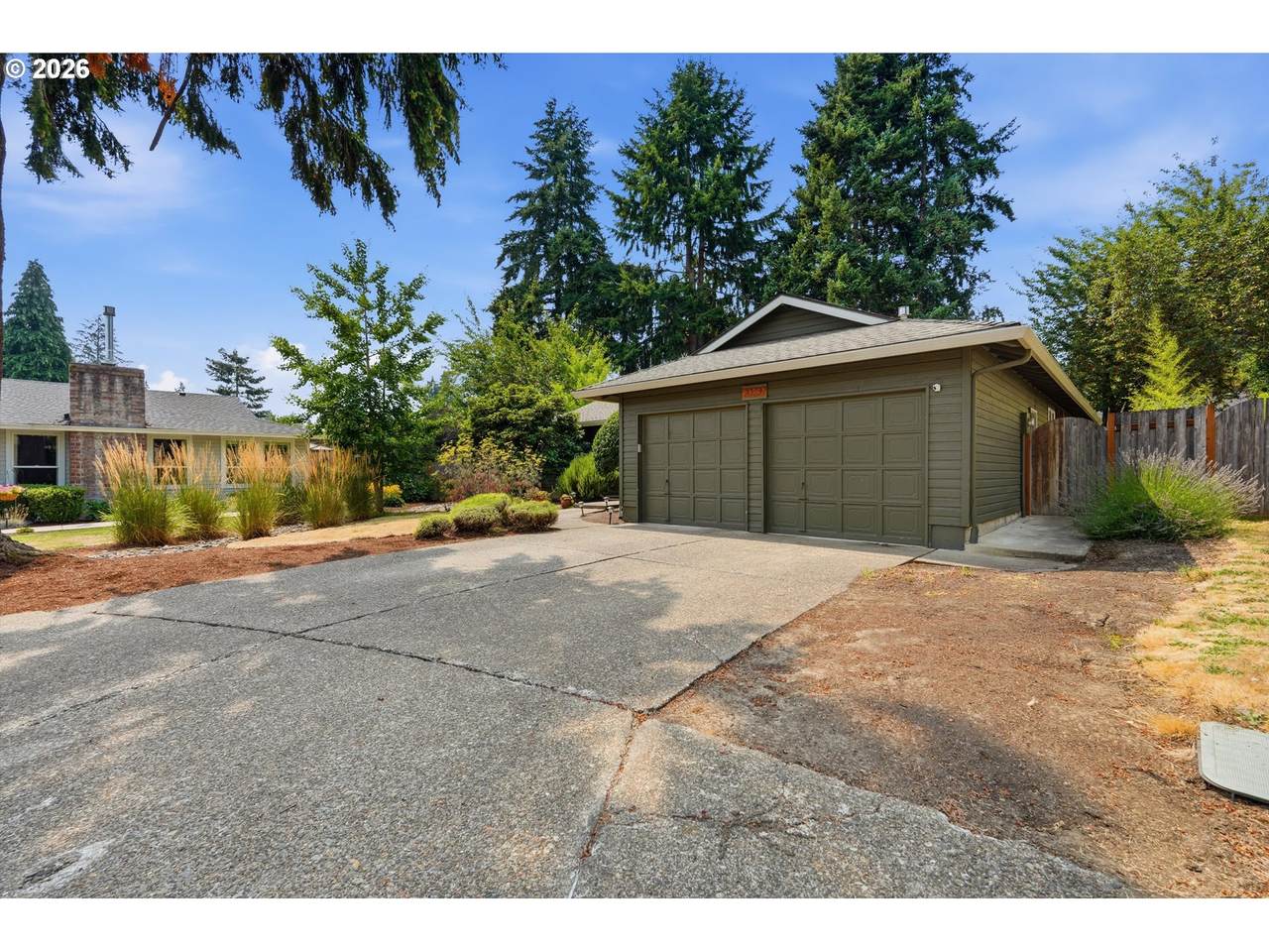 https://bt-photos.global.ssl.fastly.net/portland/1280_boomver_1_531472818-2.jpg