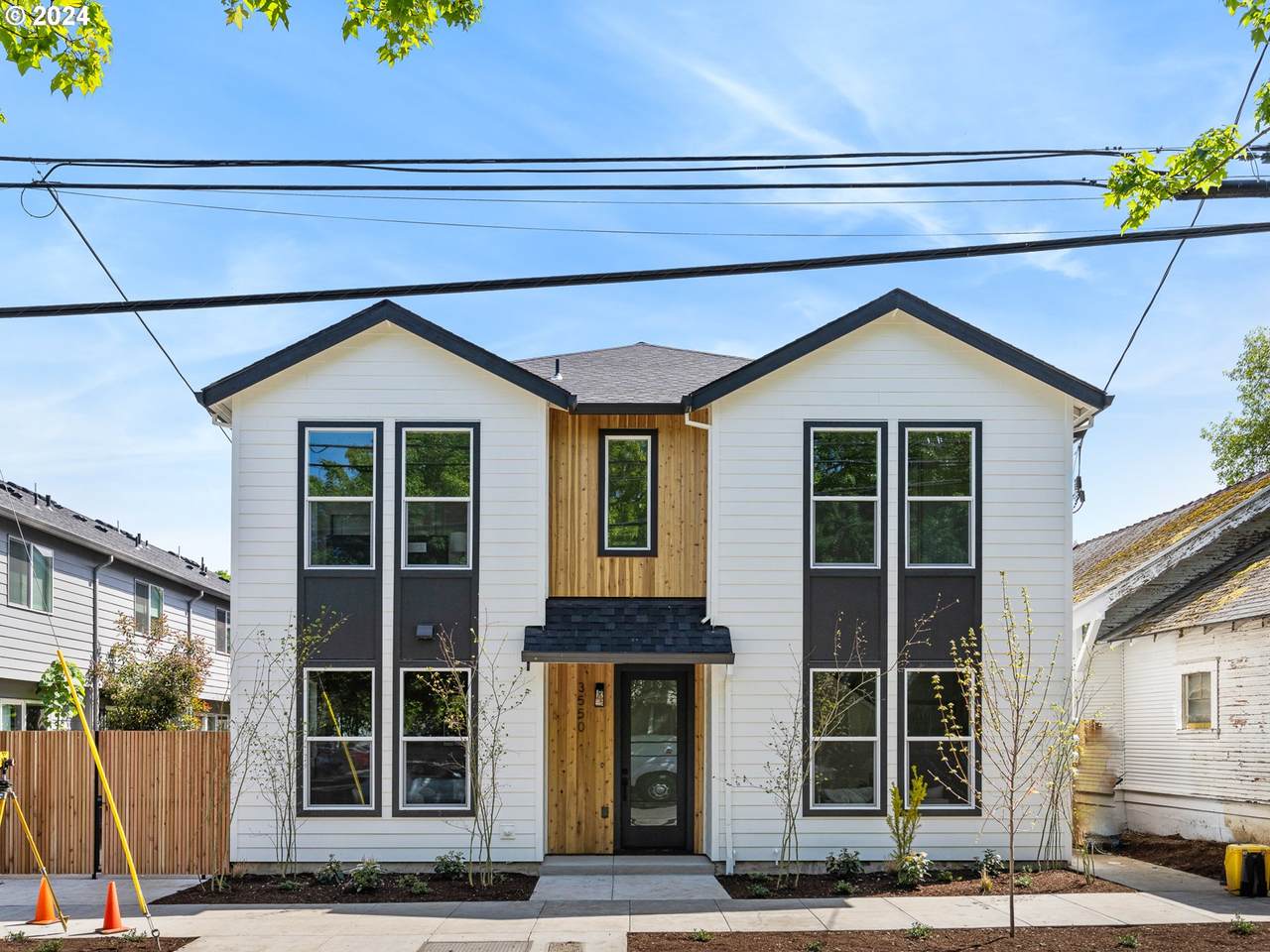 3560 Garfield Ave - Photo 1