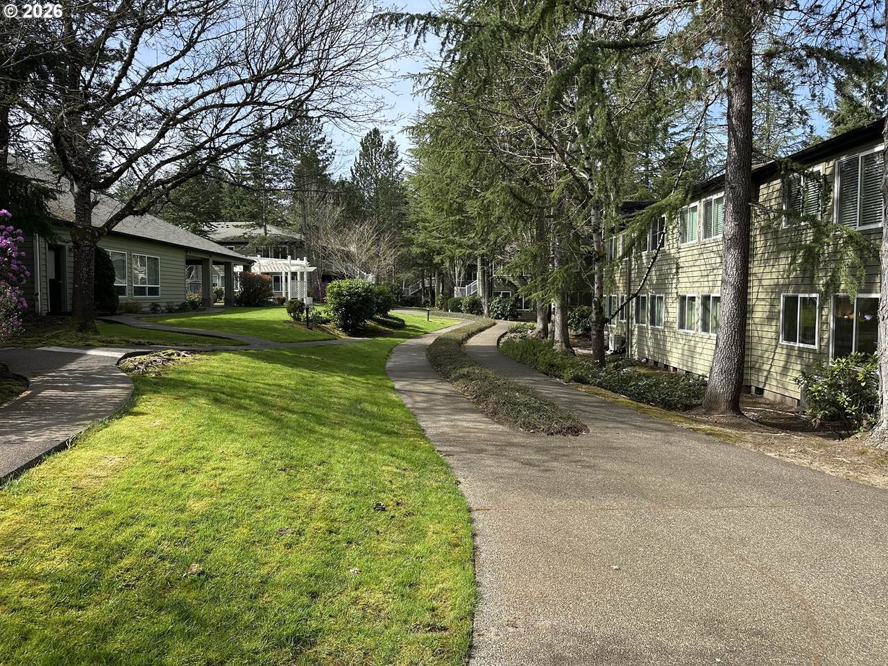 https://bt-photos.global.ssl.fastly.net/portland/1280_boomver_2_532862414-2.jpg