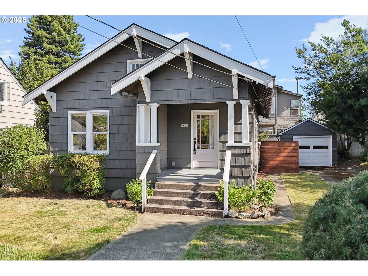 1615 Webster St - Photo 1