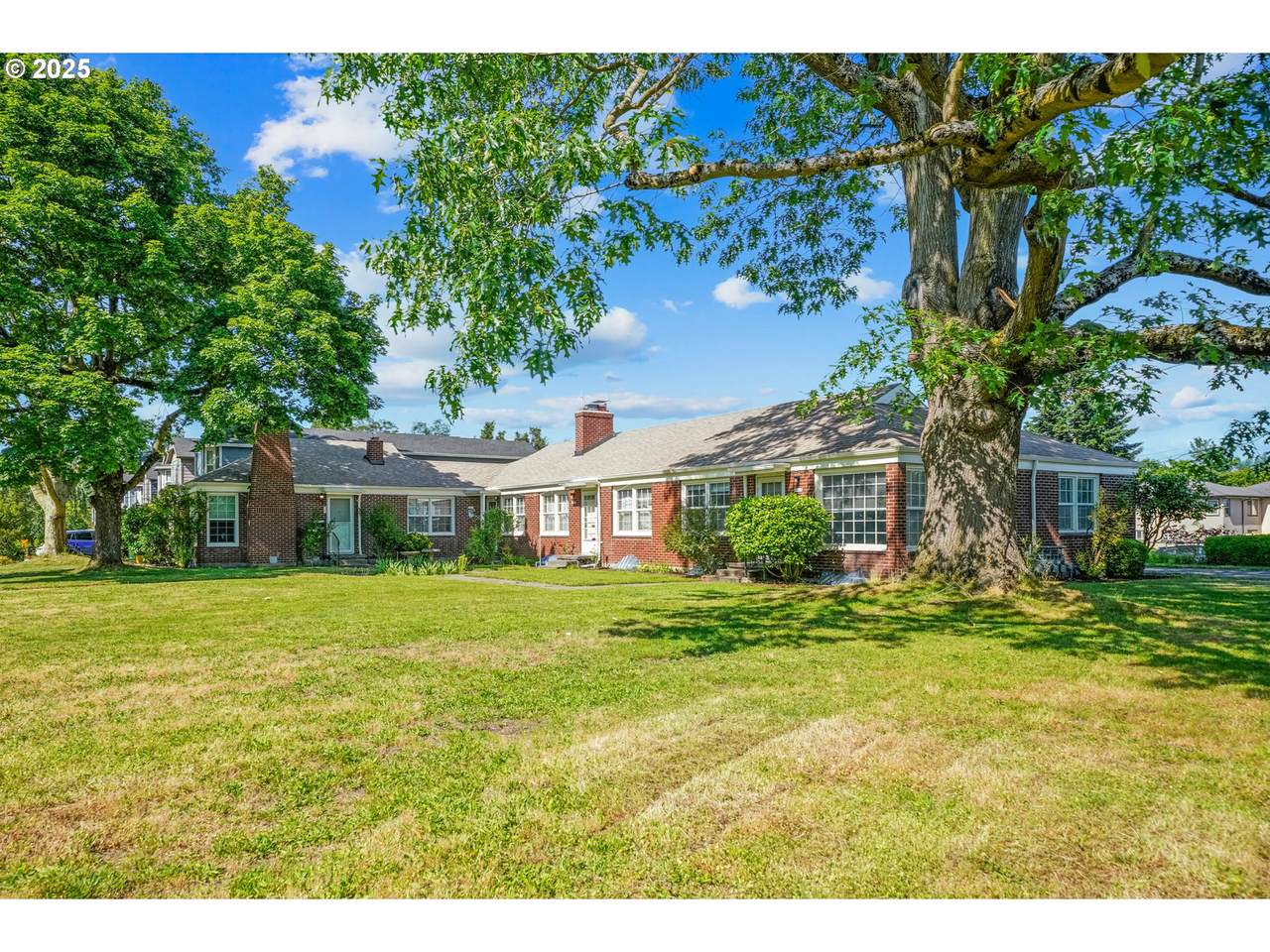 1908 72ND Ave - Photo 1