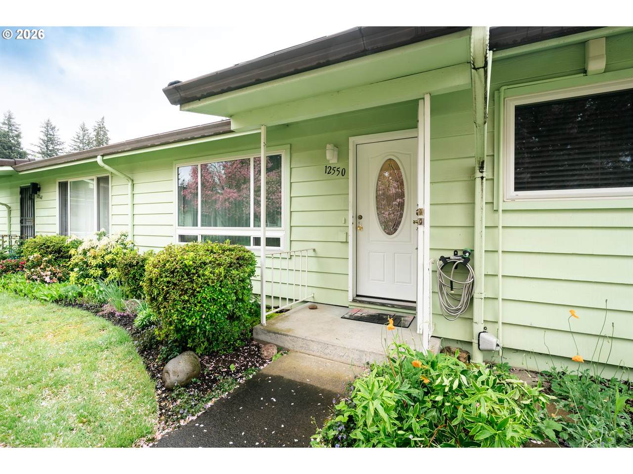 https://bt-photos.global.ssl.fastly.net/portland/1280_boomver_1_535790285-2.jpg