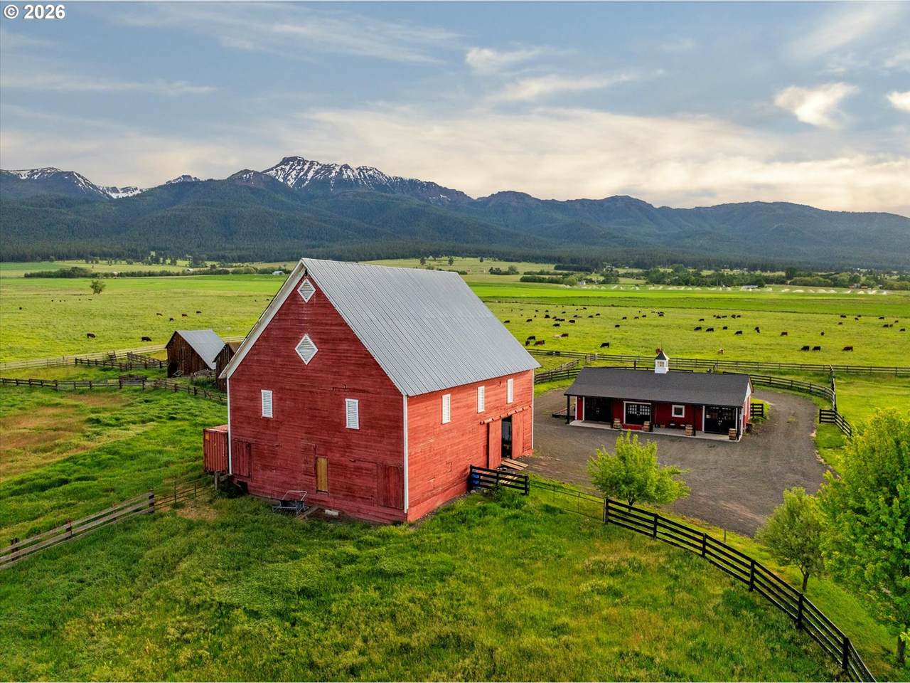 https://bt-photos.global.ssl.fastly.net/portland/1280_boomver_1_535806780-2.jpg