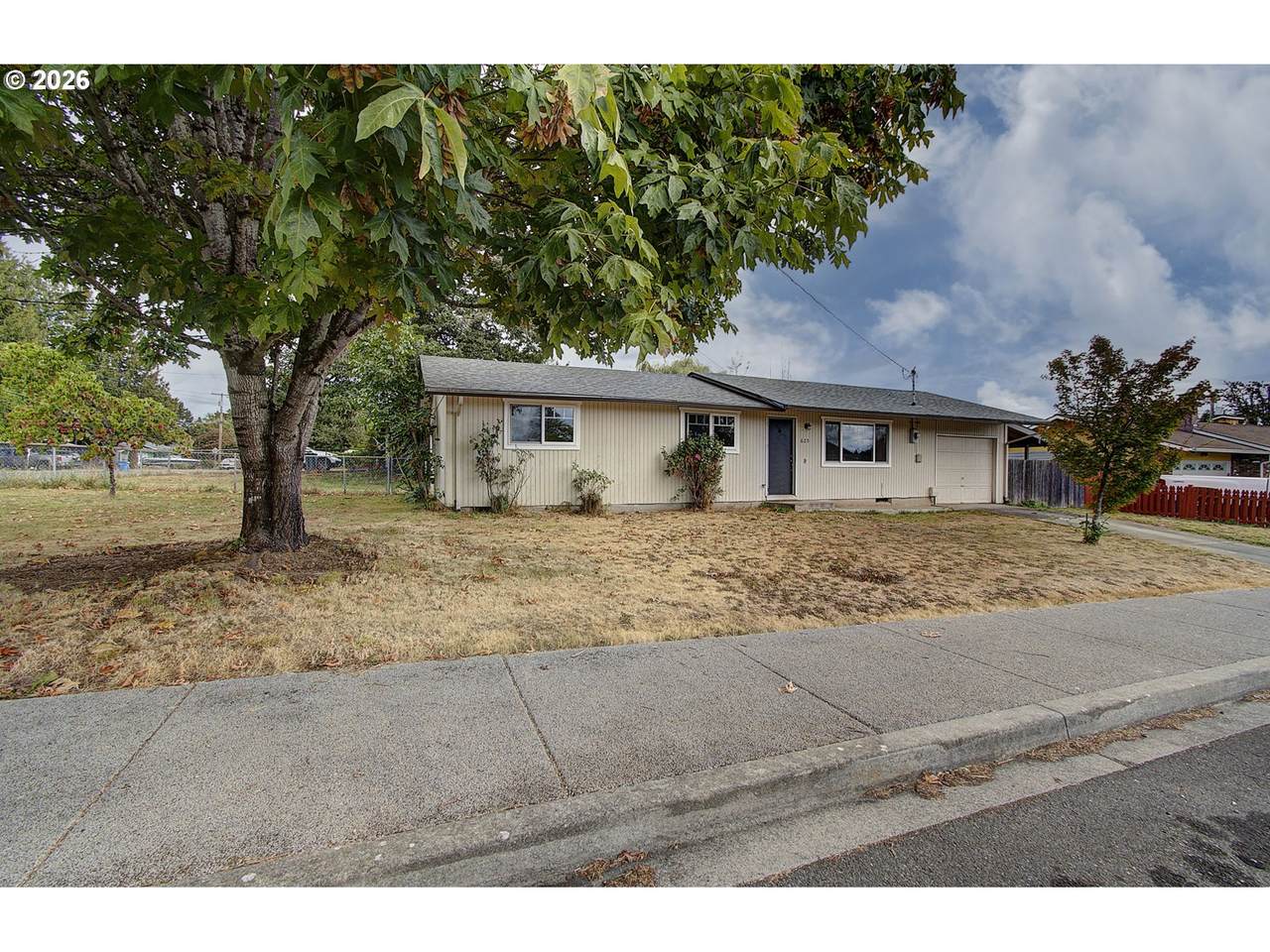625 Elm Ave - Photo 1
