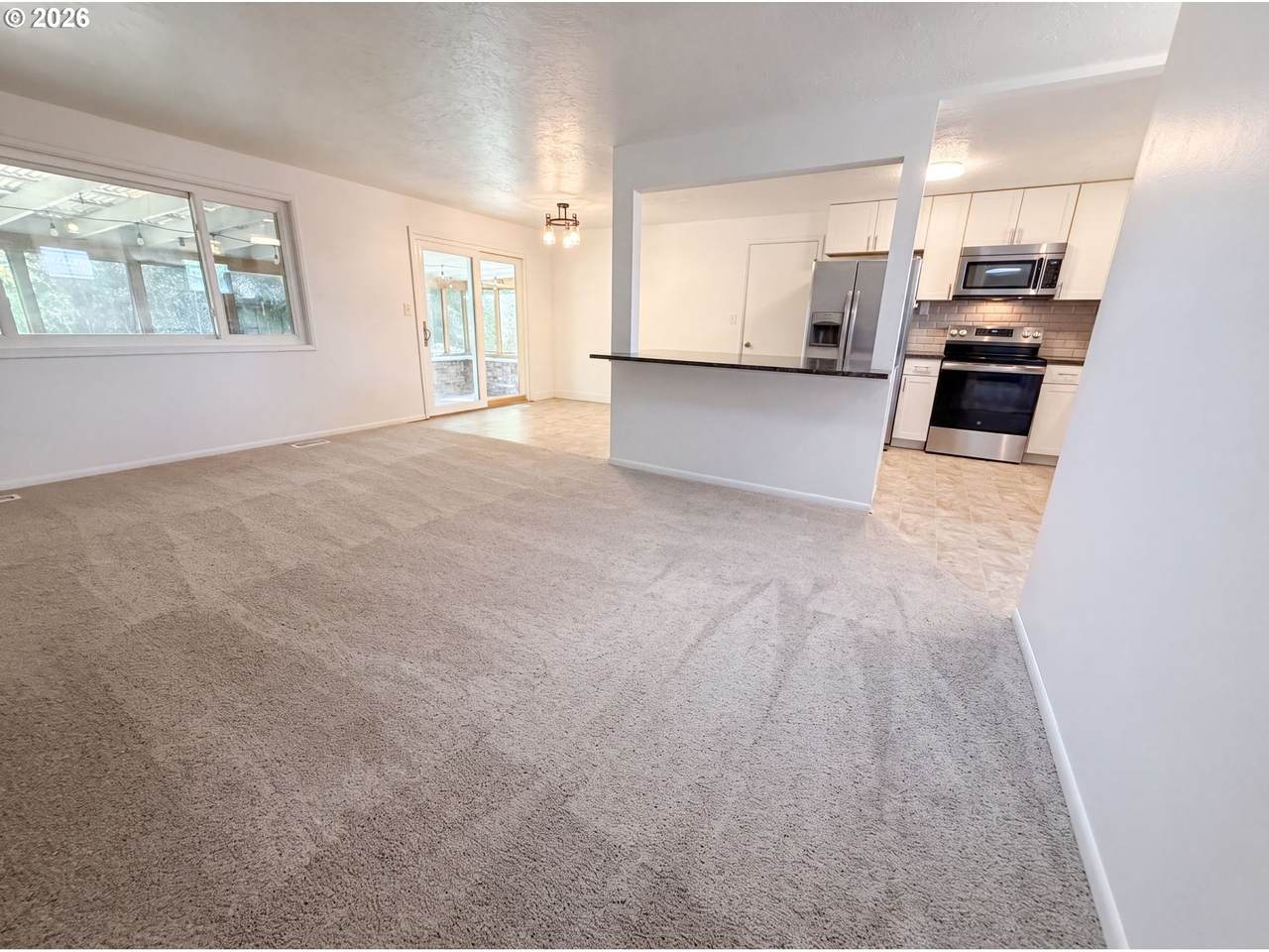 220 Cambridge Cir - Photo 1